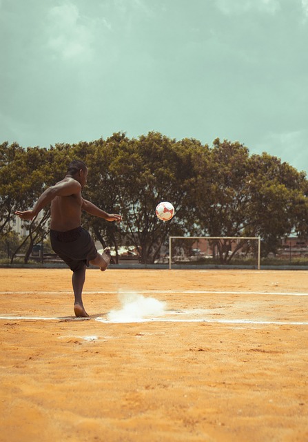 杜兰特突发重伤提前离场，太阳陷入困境.
